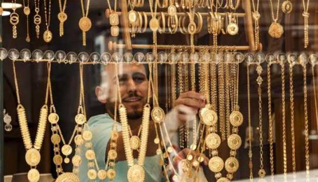 تحديث أسعار الذهب الآن وتراجع سعر عيار 21 والسبائك والجنيهات الذهبية في الأسواق المصرية اليوم