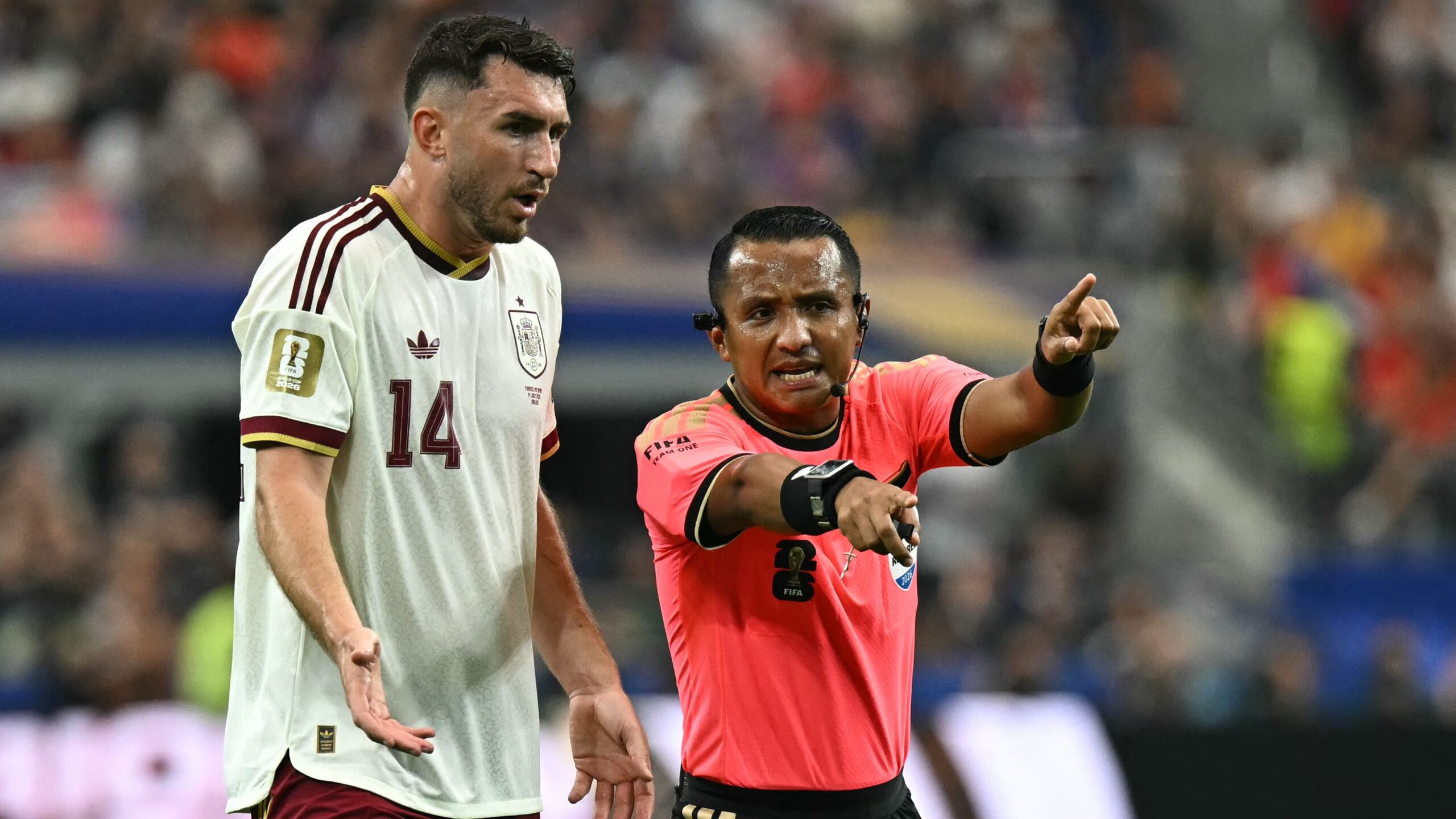 بيلباو يصدم برشلونة بمبلغ ضخم لضم لابورت يتجاوز عوائد صفقة النصر