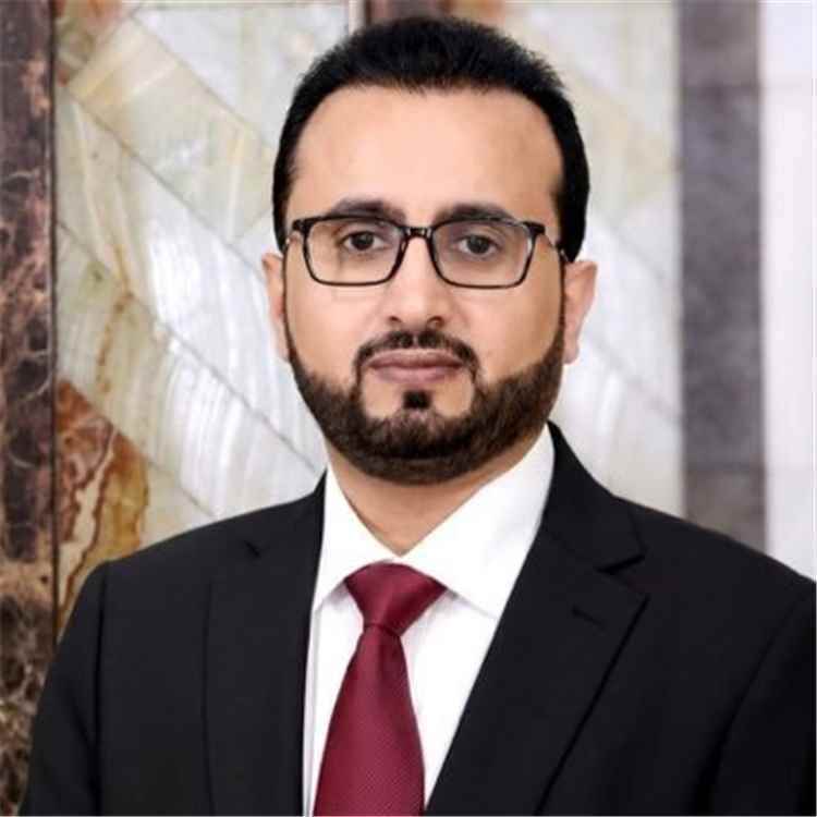 إصلاحات مالية ودعم سعودي لإعادة بناء الدولة اليمنية والعولقي يحدد موعد صرف زيادة المرتبات بعدن