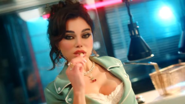 باست الواوا تاني .. هيفاء وهبي تطرح كليبها الجديد نوغا