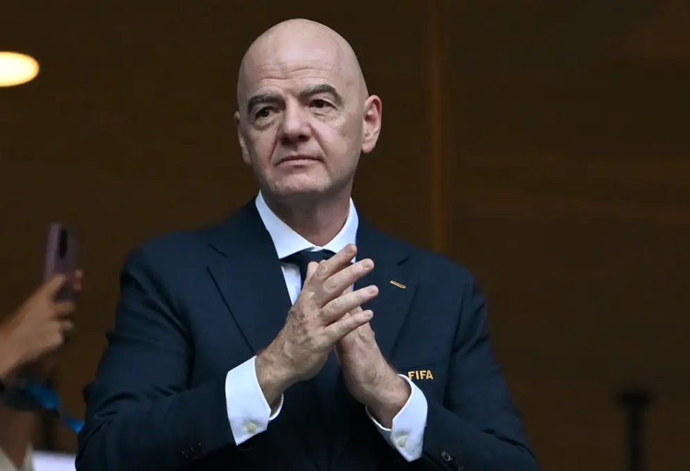 اليويفا يهدد إنفانتينو وكوشنر بالملاحقة القضائية بسبب مشروع خصخصة كأس العالم