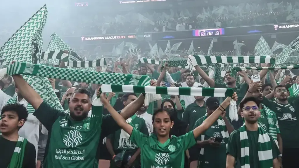 القنوات الناقلة لمباراة الأهلي وأبها بث مباشر في دوري روشن السعودي 2026-2027