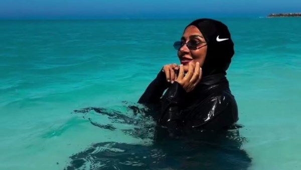 بالبوركيني.. حلا شيحة تستمتع إجازتها الصيفية في أحدث ظهور