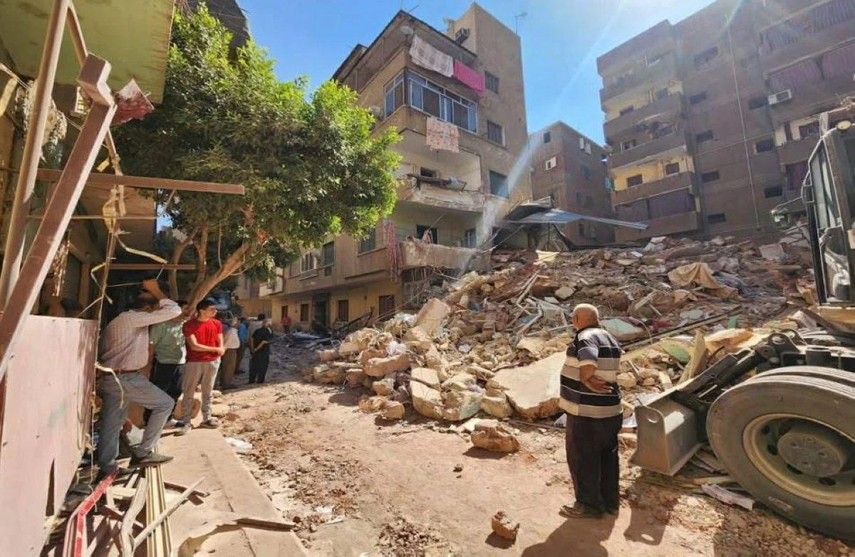 مصر.. مصرع وإصابة 9 أشخاص في انهيار مفاجئ لعقار بحدائق القبة