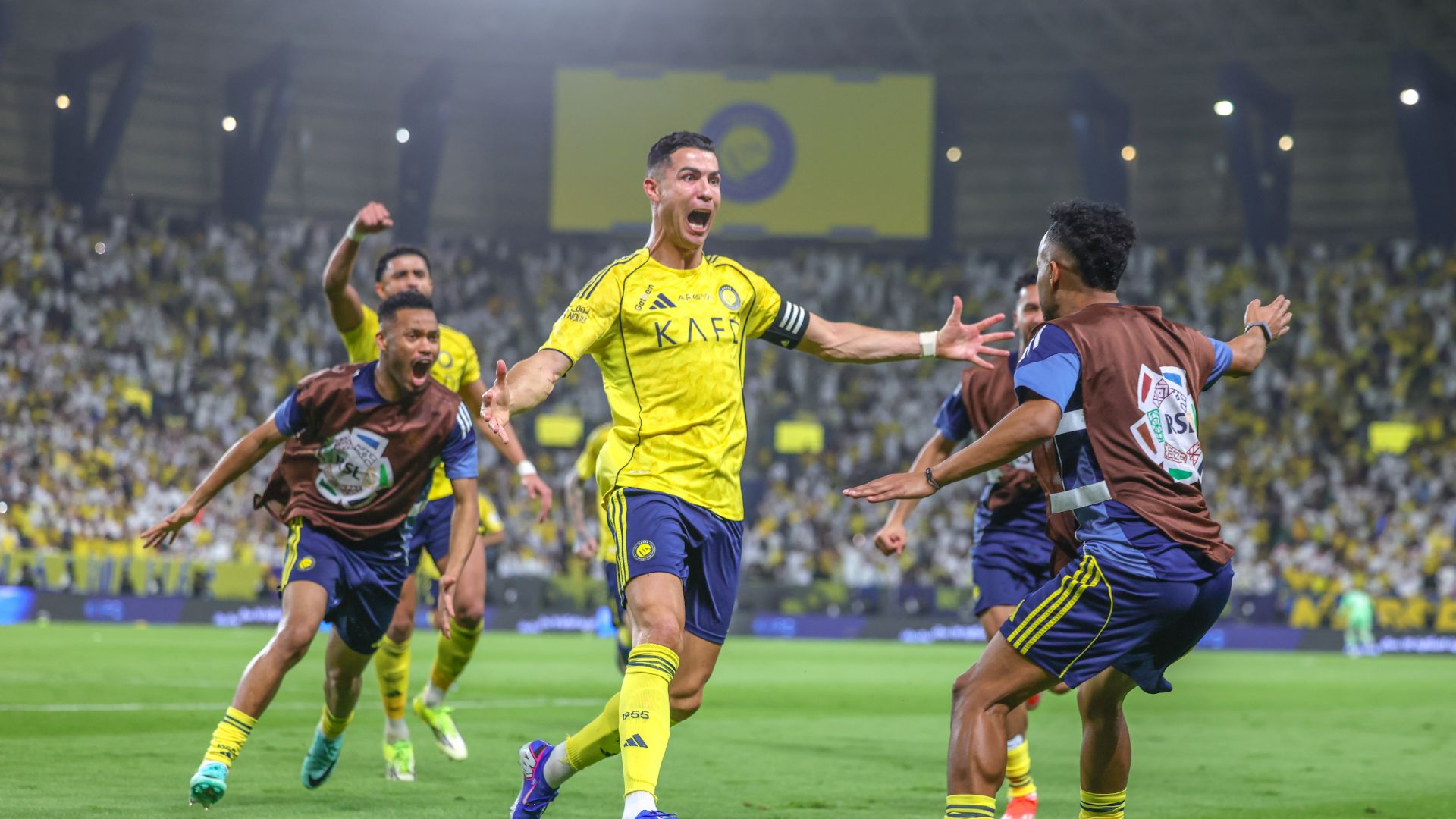القنوات الناقلة لمباراة النصر والفتح في دوري روشن السعودي 2026-2027 وطريقة المشاهدة عبر الإنترنت