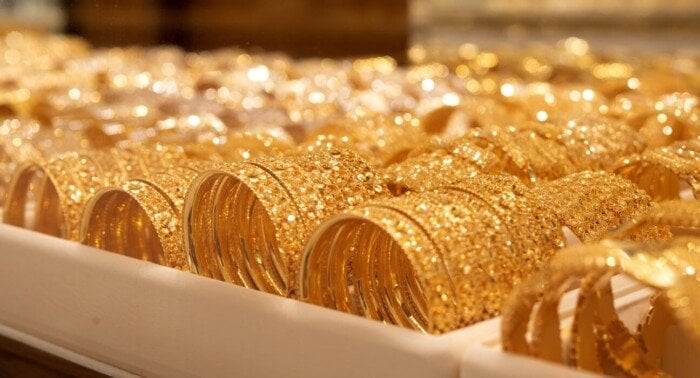 سعر الذهب عيار 21 اليوم الجمعة مقابل البيع والشراء خلال الأسبوع
