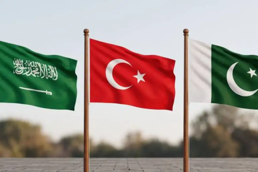 طهران تحذر من تداعيات اتفاقية الدفاع المشترك بين السعودية وباكستان وتركيا
تحذيرات إيرانية من تحالف دفاعي يجمع السعودية وتركيا وباكستان
إيران تبدي تخوفها من اتفاقية الدفاع المشترك السعودية التركية الباكستانية