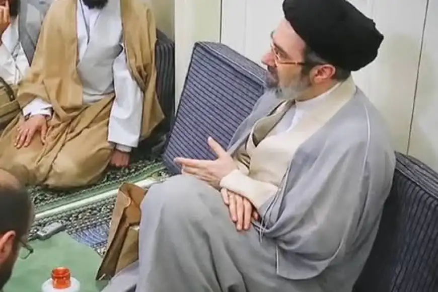 خامنئي يوجه بإعادة هيكلة شاملة للجيش والحرس الثوري الإيراني
قرارات جديدة لخامنئي تعيد رسم هيكلية الجيش والحرس الثوري الإيراني
تحولات تنظيمية في الجيش والحرس الثوري الإيراني بقرارات من خامنئي
