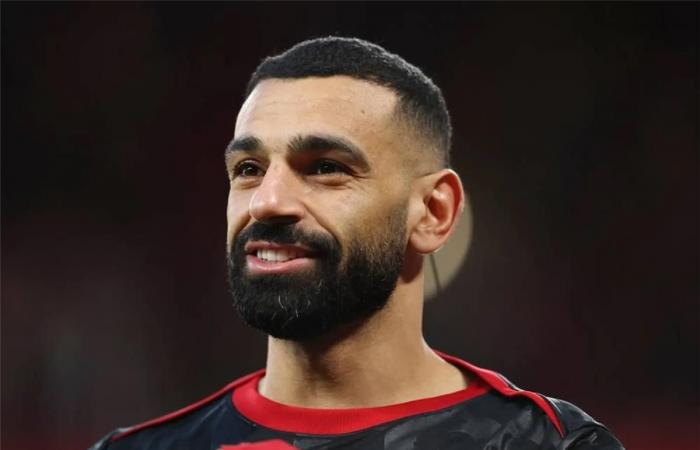 موعد وصول محمد صلاح إلى تركيا للتوقيع رسميا مع طرابزون سبور