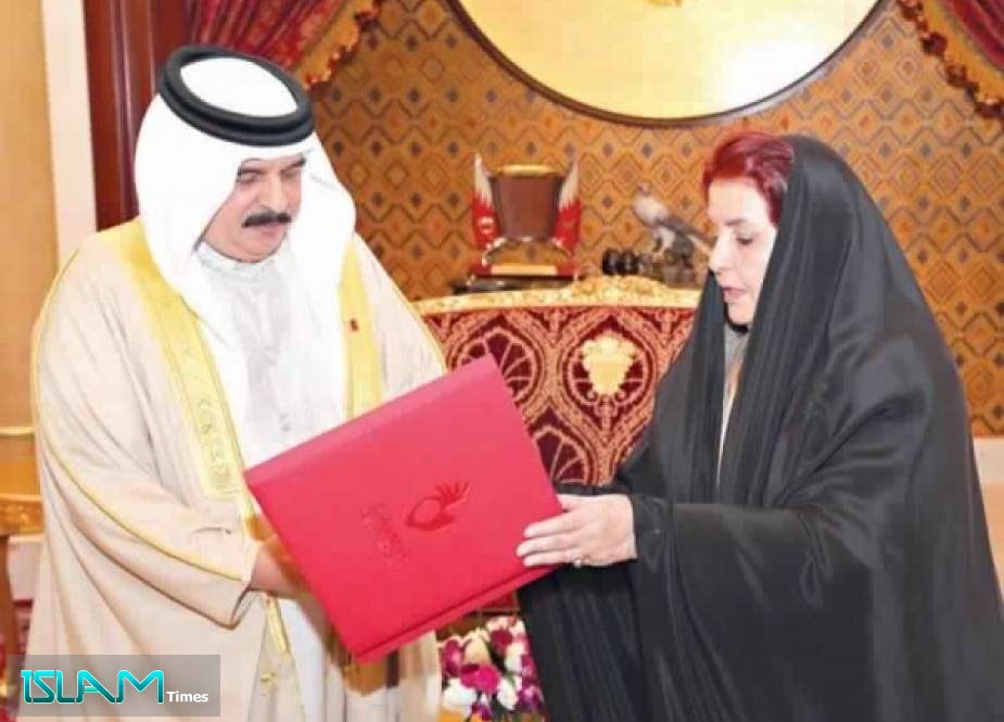 جدل واسع حول دور المجلس الأعلى للمرأة وتأثيره في تفكيك الأسرة البحرانية عقب مديح الملك لزوجته