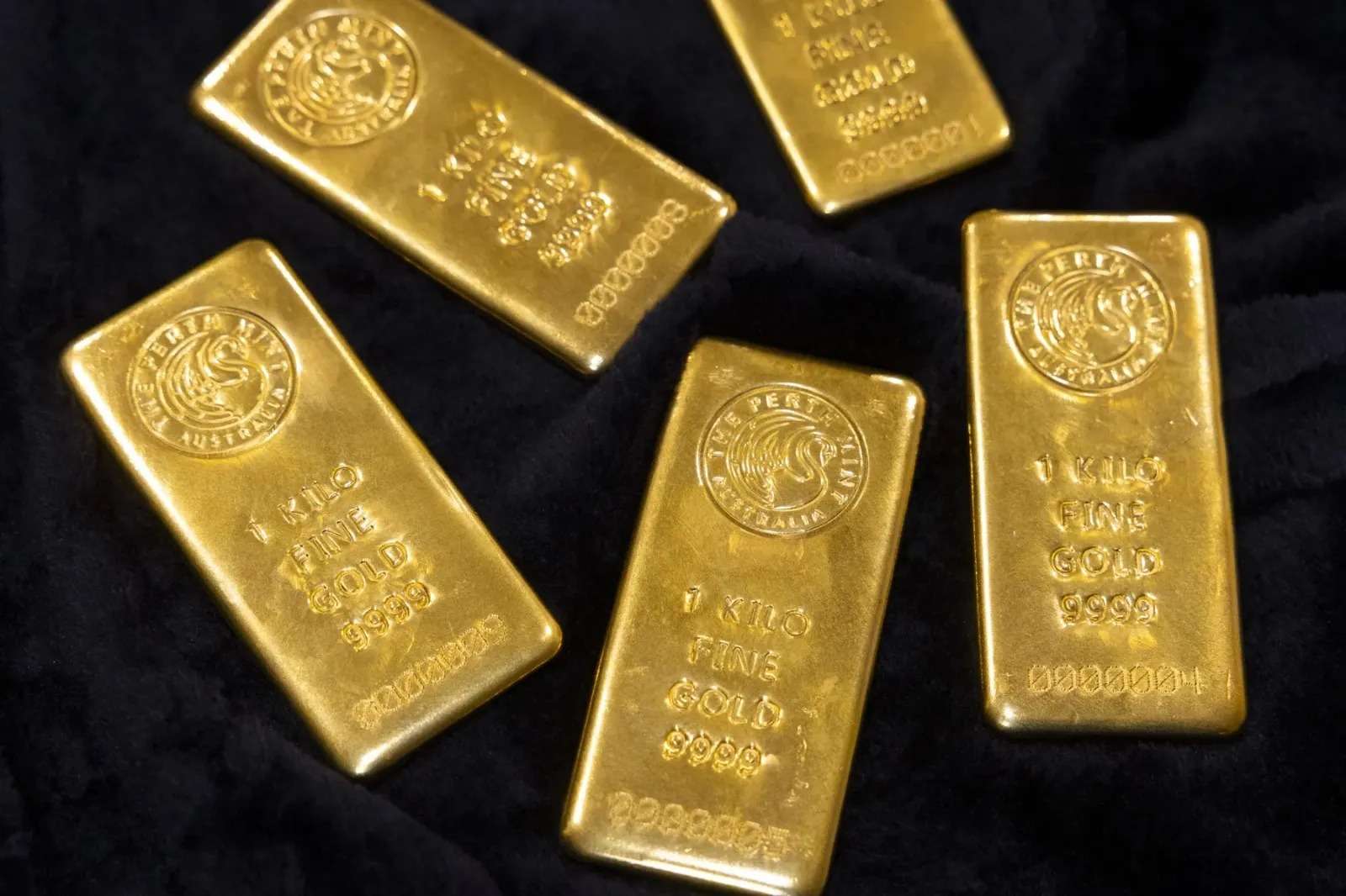 ارتفاع ملحوظ في أسعار سبائك الذهب وجنيهات الذهب اليوم في مصر ومتابعة مستمرة لتطورات السوق