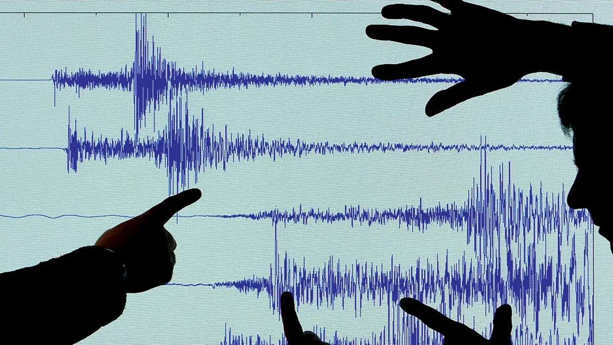 هاتفك الذكي طوق نجاة في مواجهة الزلازل
كيف ينقذ هاتفك حياتك عند وقوع الزلازل
تقنيات حديثة تحول الهاتف إلى وسيلة للنجاة من الزلازل