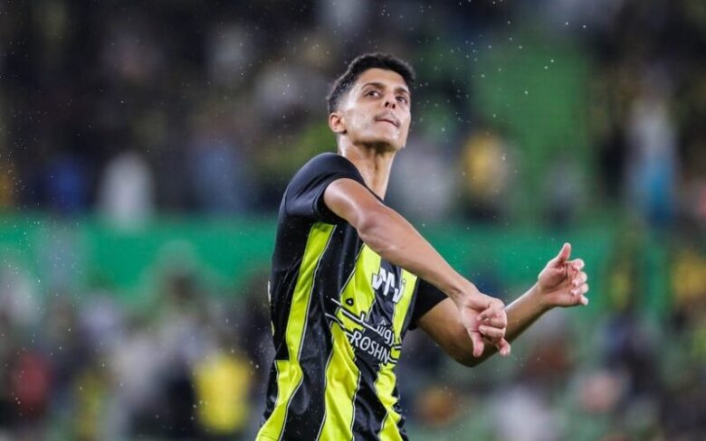 نيوم يسعى لضم فيصل الغامدي من الاتحاد على سبيل الإعارة