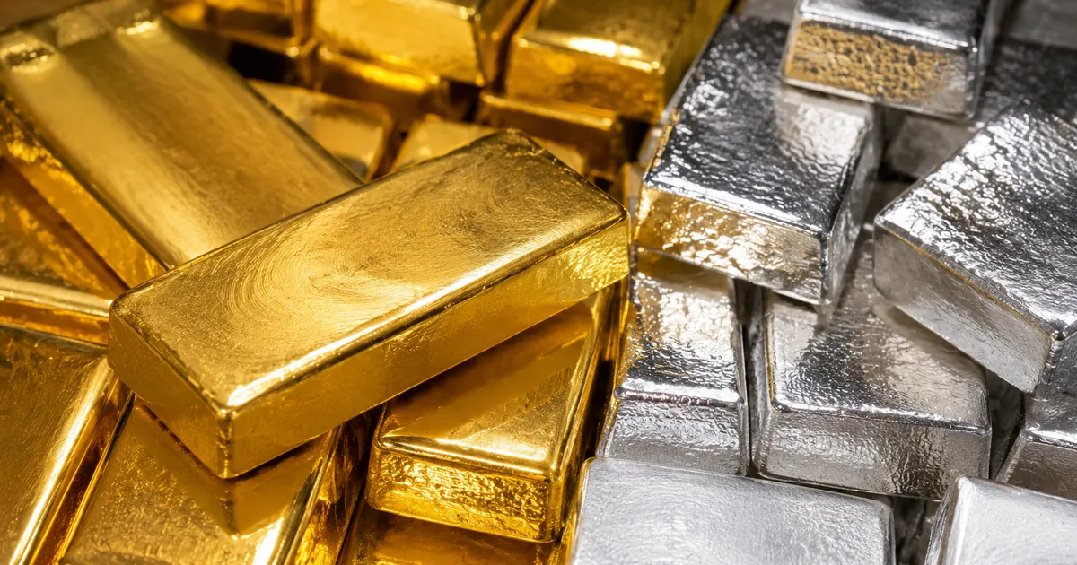 تراجع أسعار الذهب العالمية إلى 4430 دولارًا بعد الأخبار السيئة