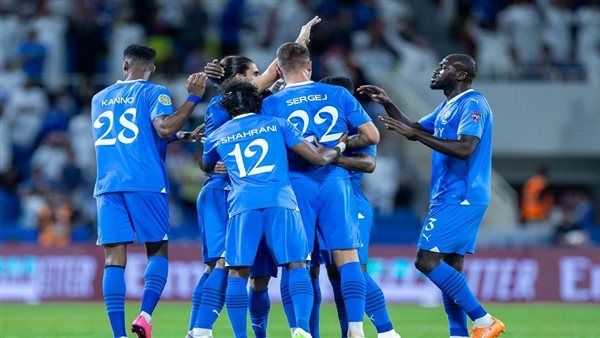 تعرف على معلق مباراة الهلال والأهلي في القمة المرتقبة